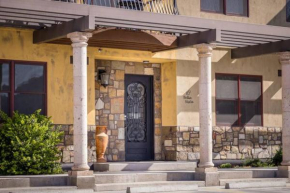 Luxury Downtown Rental (Hot Tub/Pet Friendly) - La Dolce Vita Villas #9
